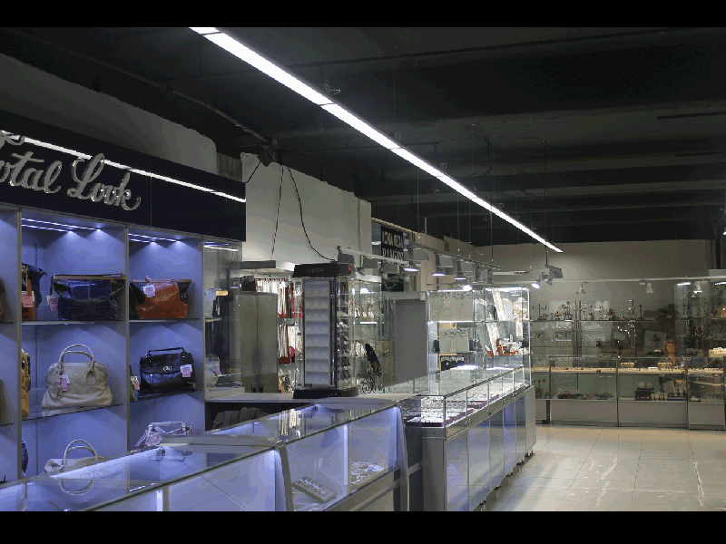 ГУМ Россия. г. Новосибирск, пр. Карла Маркса, 1