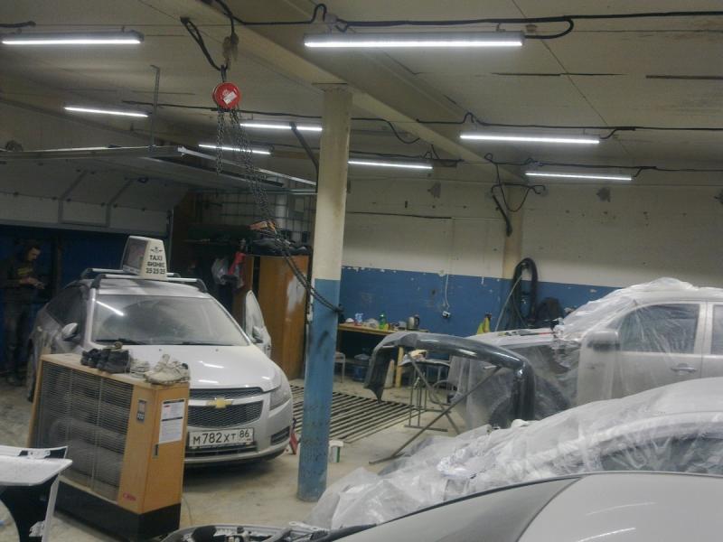 Помещение бокса кузовного ремонта, такси Форсаж,  г. Нижневартовск