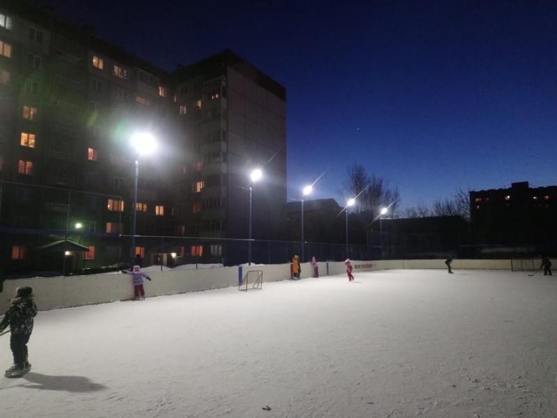 Замена освещения хоккейной коробки муниципальное бюджетное учреждение Молодежный центр «Кристальный»
