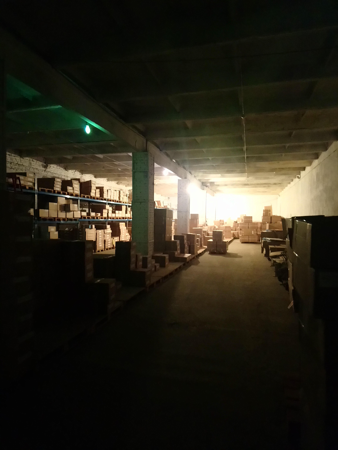 Освещение складских комплексов